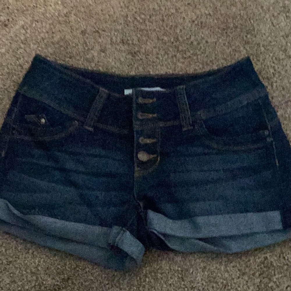 Wannabebetter shorts